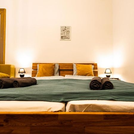 Palace Quarter Suite Budapeszt Zewnętrze zdjęcie