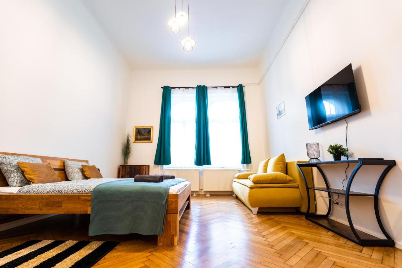 Palace Quarter Suite Budapeszt Zewnętrze zdjęcie